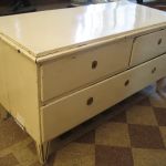 411 4375 CHEST OF DRAWERS